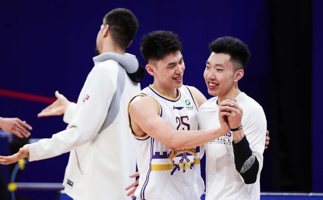 超大乳首授乳一区二区
